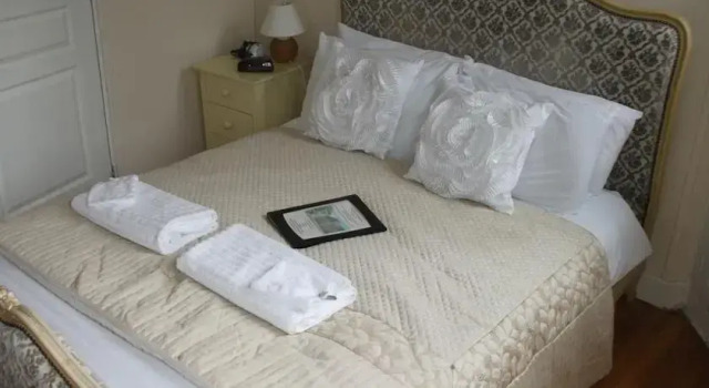 Maison Durran Chambres d'hôtes, Prenota Hotel Hotel a Creuse con piscina, Piscina