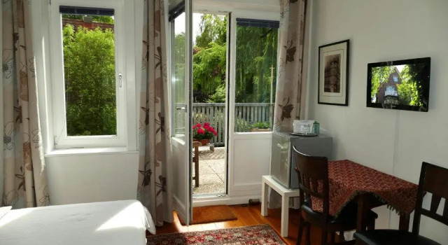 Двухместный номер Standard с балконом Privatzimmer Hamburg Alsterdorf