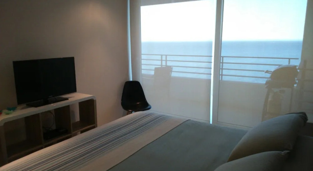 Семейные апартаменты с 3 комнатами с балконом и с видом на море Rent Vacation by Apartments Concon