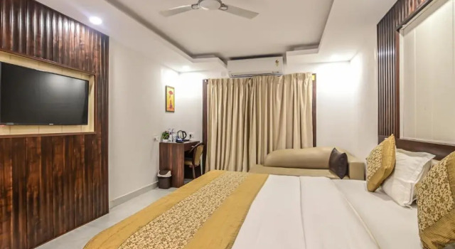 Номер Deluxe De Falcon Goa Beach Resort