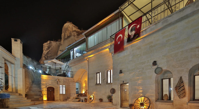 View Cave Hotel