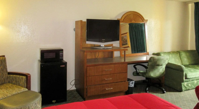 Rodeway Inn & Suites, Prenota Hotel Hotel a Denver con piscina, Piscina