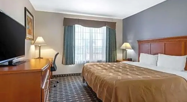 Двухместный семейный номер Standard Quality Inn & Suites Huntington Beach
