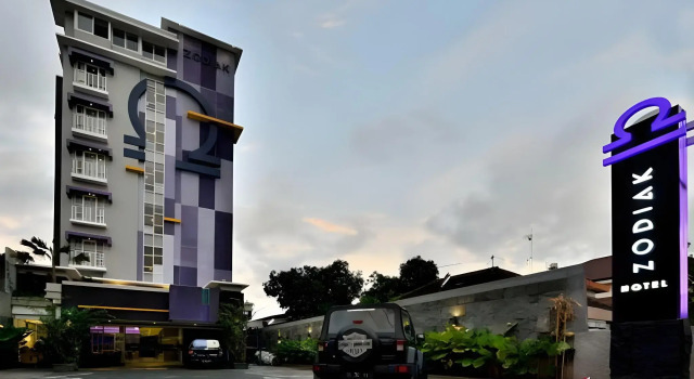 Top Malioboro Hotel, Boek Hotel Hotels in Ngampilan met zwembad, Zwembad