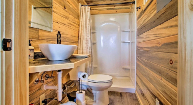 Коттедж c 1 комнатой Pano Views! Custom Cabin on Rocky Mountain Front