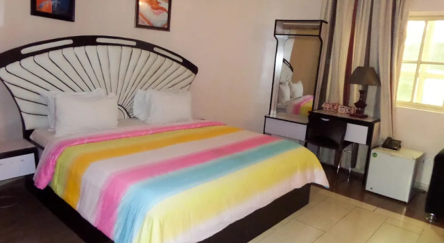 Одноместный номер Standard Royalview Hotel And Suites