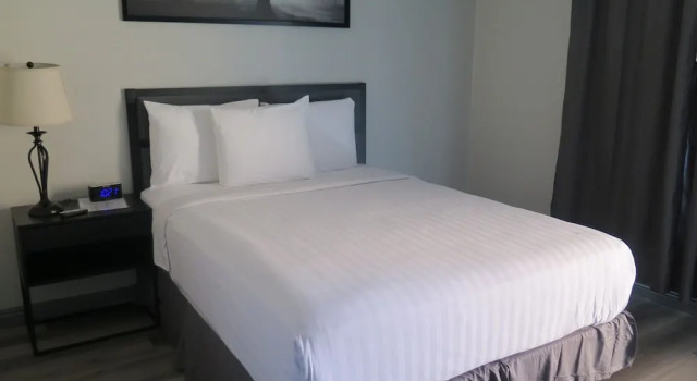 Номер Deluxe DTLA Hotel