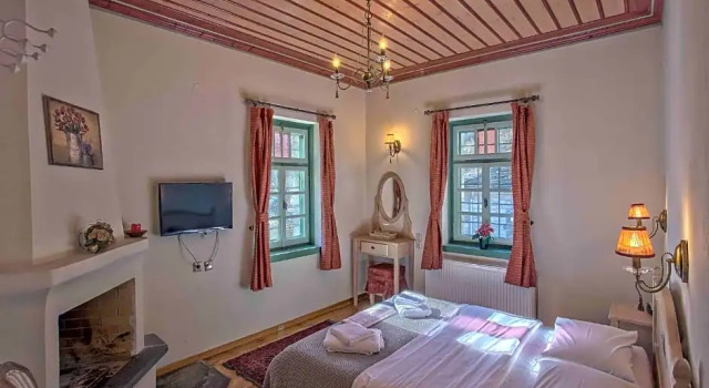 Pantheon, Rezervați Hotel Papigo Zagori