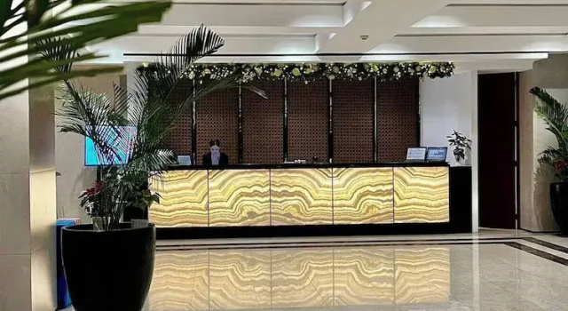 The Plaza Garden Hotel and Residences, Забронировать Отель Багио Cordillera Region, рядом с Baguio Cathedral