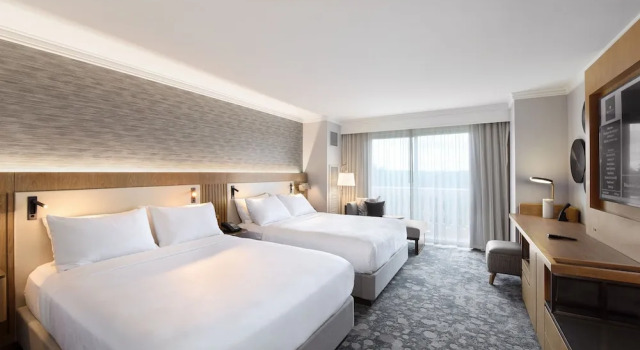 Четырёхместный номер Guest с видом на резорт JW Marriott Orlando Grande Lakes