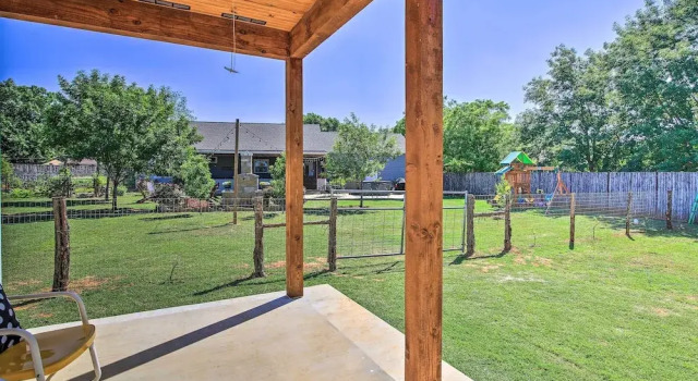 Коттедж Hill Country Escape: Hike, Swim, & Drink Wine