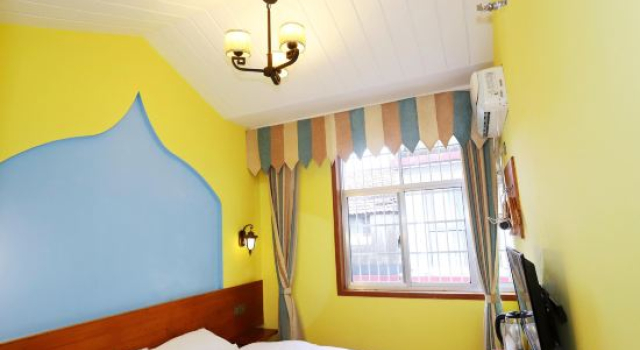 One Night and One Summer Homestay, Book Hotel Zhangjiajie Hunan