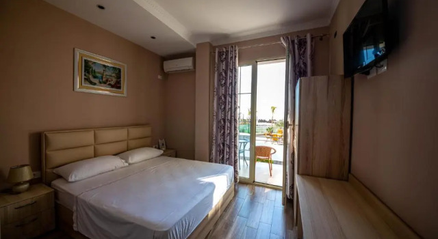Двухместный номер Standard с балконом и с видом на море Hotel Kojku