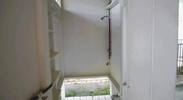 Коттедж с 2 комнатами Do-little Dock 3 Bedroom Home by RedAwning