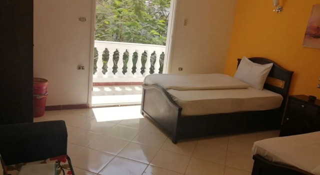 Nile Jewel Suites Fully serviced Two bedrooms apartment, Забронировать Апартаменты/квартира Отели Аль-Луксора с парковкой, Парковка