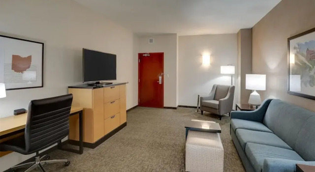 Люкс с 2 комнатами Drury Inn & Suites Dayton North