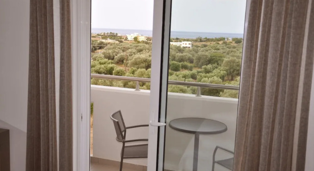 Люкс c 1 комнатой с балконом и с видом на море Daniel Luxury Apartments