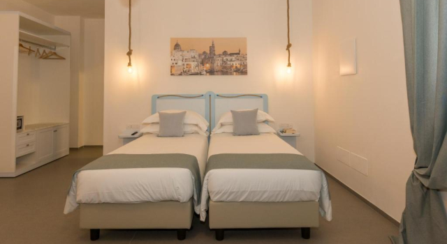 Borgo Cozzana Mare, Забронировать Отель Отели Монополей 4 звезды, 4*