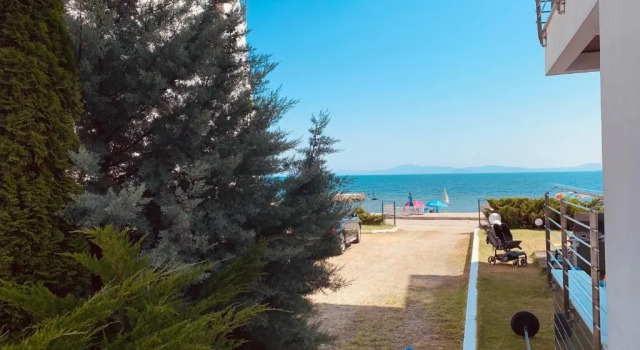 Апартаменты с видом на море White Sails Apartments