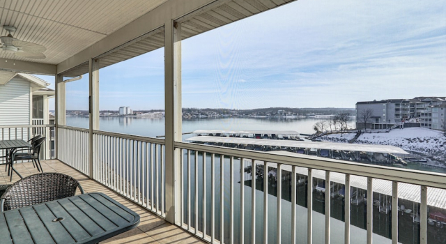 Lake View + Pool Access: Waterfront Ozark Escape!, Забронировать Отель Лейк-Озарк США