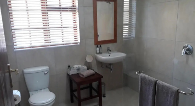 Двухместный номер Standard 17 on Bird Guest House