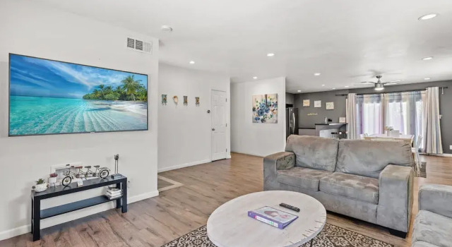 Spacious Family Friendly House in Central Location