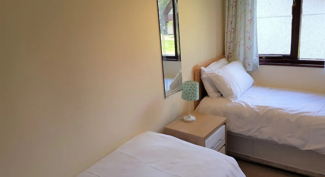 Коттедж Economy Tolroy Manor Holiday Park