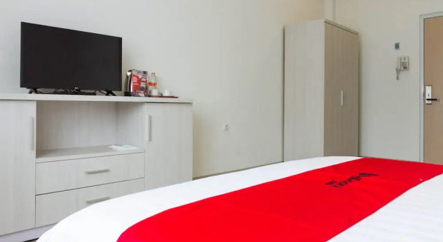Camera doppia Standard RedDoorz Plus near Jatinangor Town Square 2