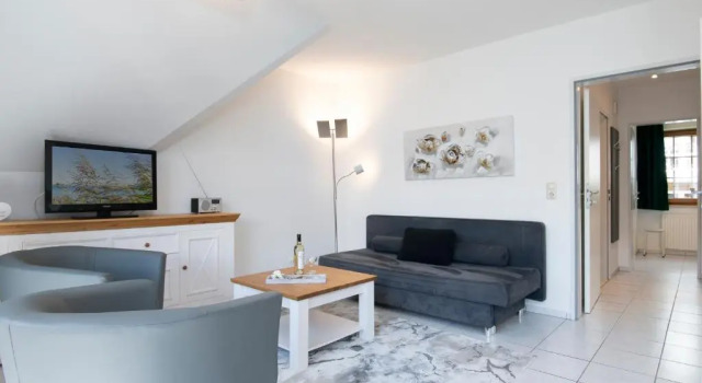 Alte Bergstrasse 6, Wohnung 9, Забронировать Отель Шарбойц Holstein Switzerland