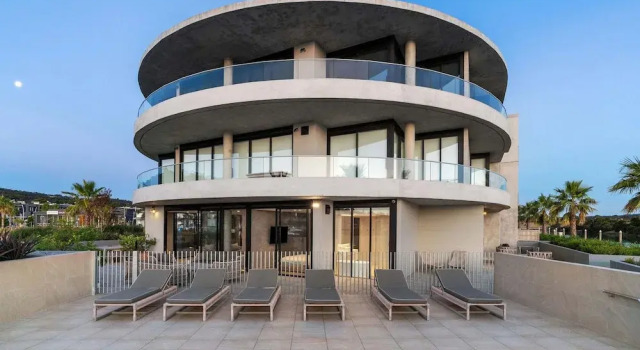 La Perla Marina Penthouse With Private Pool