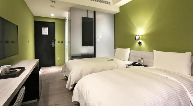 Standard Doppel Zimmer mit Stadtblick Miller Inn