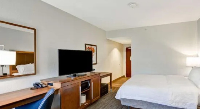 Люкс c 1 комнатой Hampton Inn Palm Beach Gardens