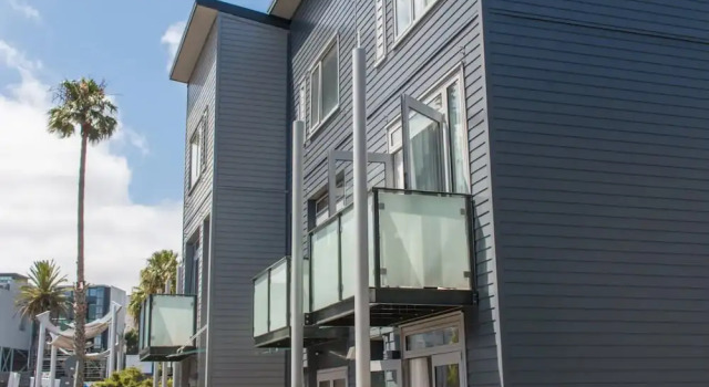Gorgeous 3 Bedroom Townhouse with Car Park, Забронировать Отель Отели Окленда с парковкой, рядом с Парк Окленд-Домен, Парковка
