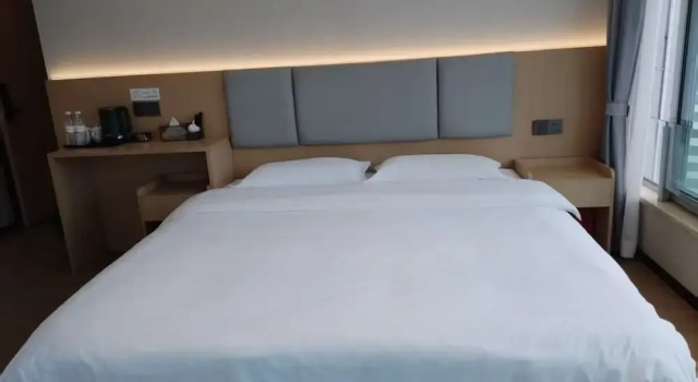 Chongqing Justom Serviced Apartment 19, Забронировать Апартаменты/квартира Чунцин Chongqing Area, рядом с Jiaochangkou Metro Station