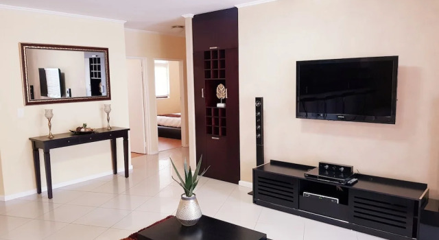 Luxurious Apartment in Century City