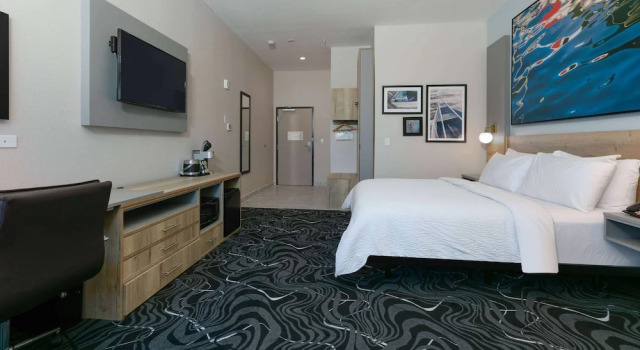 Двухместный номер Standard The Elm, a Ramada by Wyndham
