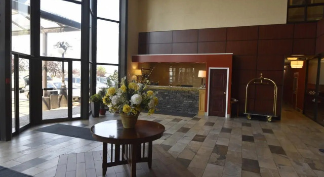 Tropical Inn - North Battleford, Book Hotel North Battleford Saskatchewan