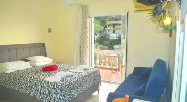 Holiday House Letta in a Very Quiet Location Agios Gordios Beach