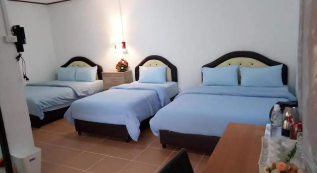 Coconut Home Resort, Забронировать Курортный отель Дамноен Садуак Ратбури