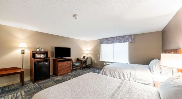 Четырёхместный номер Standard Hampton Inn Greenfield
