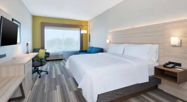 Номер Standard Holiday Inn Express & Suites - Grand Rapids Airport - South by IHG