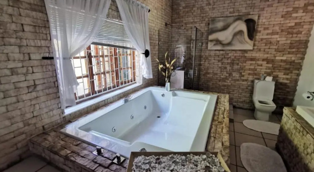 Номер Deluxe Moonriver Guesthouse
