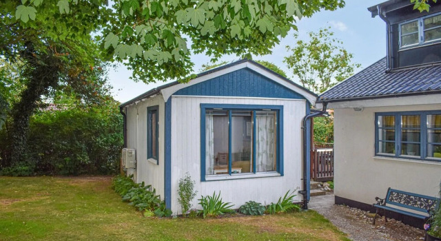 Amazing Apartment in Beddingestrand With 1 Bedrooms and Wifi, Book Lejlighed Hoteller i Trelleborg med parkering, Parkering
