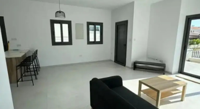 Cozy 3 Bedroom Villa Close to the Beach, Book Villa Villas in Limassol, Villa