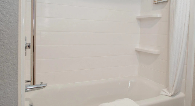 Четырёхместный номер Standard Holiday Inn Express & Suites - Oklahoma City Airport by IHG