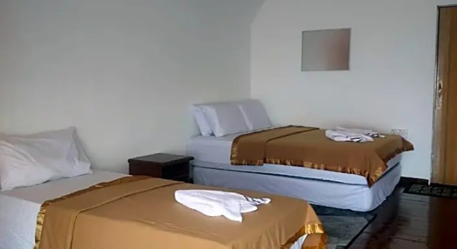 DEWATI ROOMSTAY B&B, Забронировать Отель «постель и завтрак» Бизнес-отели Тренгану, 4* 5*