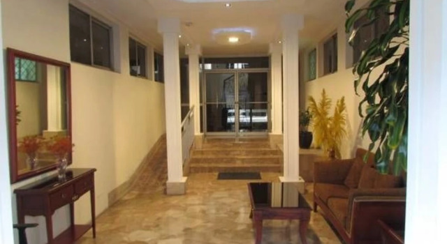 Luxury Condo Bedrooms, Rezervați Hotel Quito Sierra, aproape de Metropolitan Park