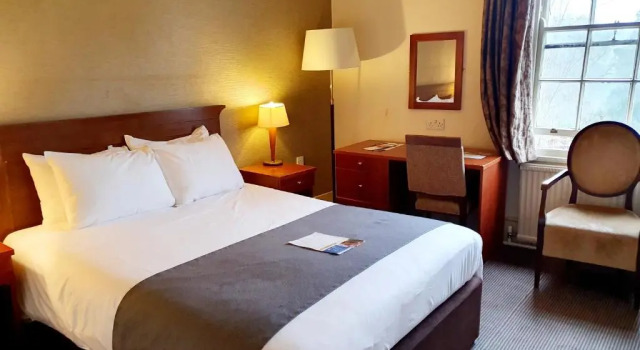 Семейный номер Standard Kings Arms Hotel by Greene King Inns