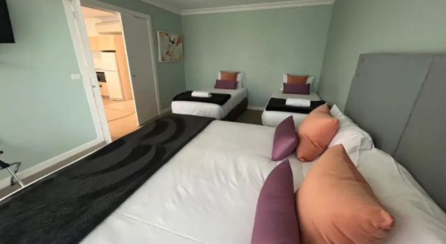 Семейный номер Standard с видом на озеро Nagambie Waterfront Motel