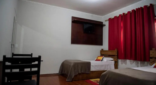 Трёхместный номер Standard Hotel e Hostel Alvorada do Sol